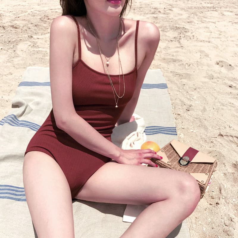 Maillot une pièce bandeau noir dos nu